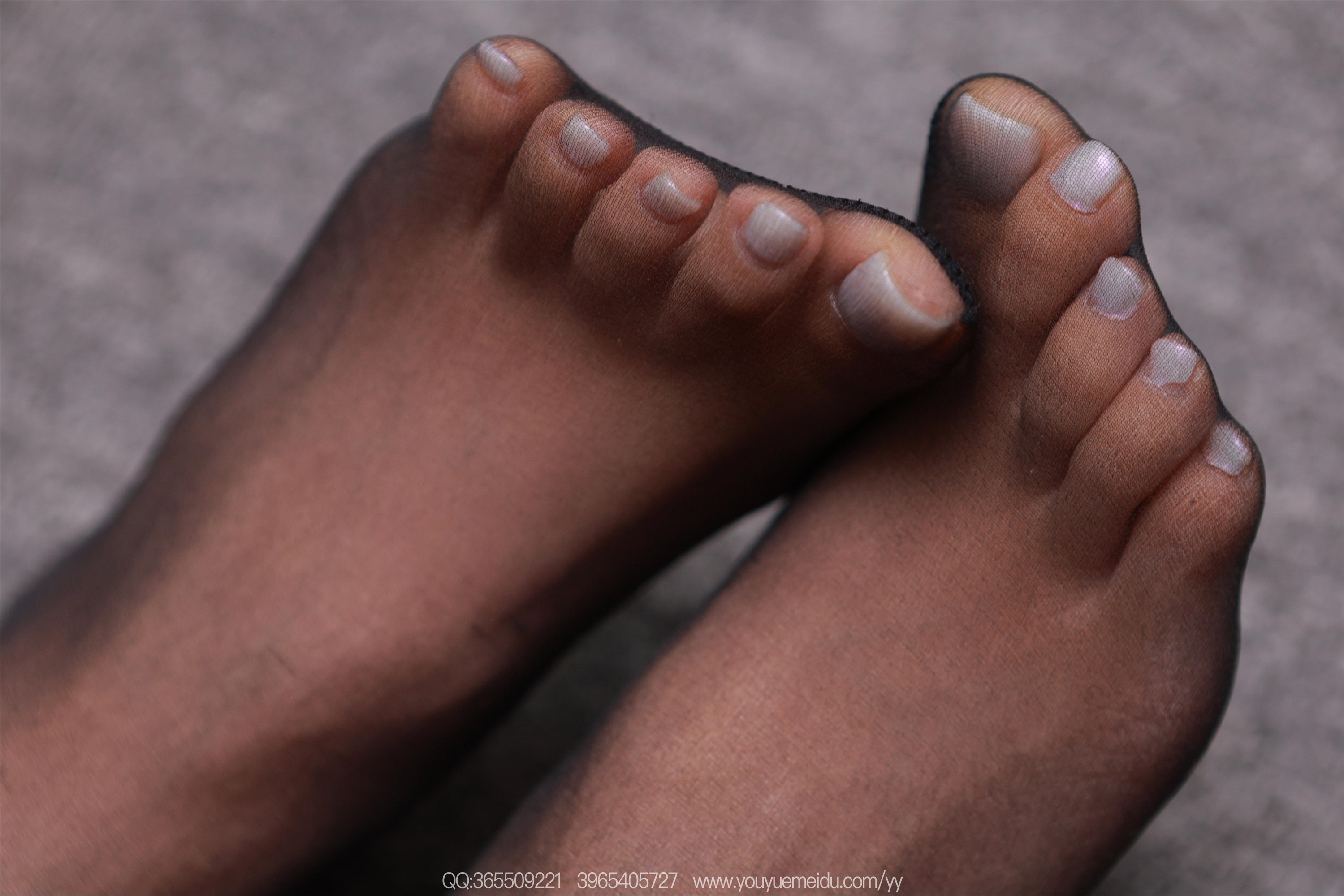 IESS异思趣向  2025.12.28 丝享家2250：美子《蓝色美甲（下）》